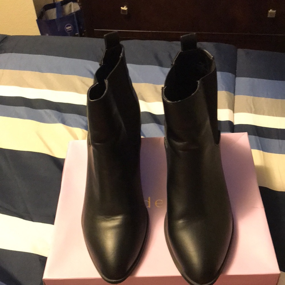 Black Boots